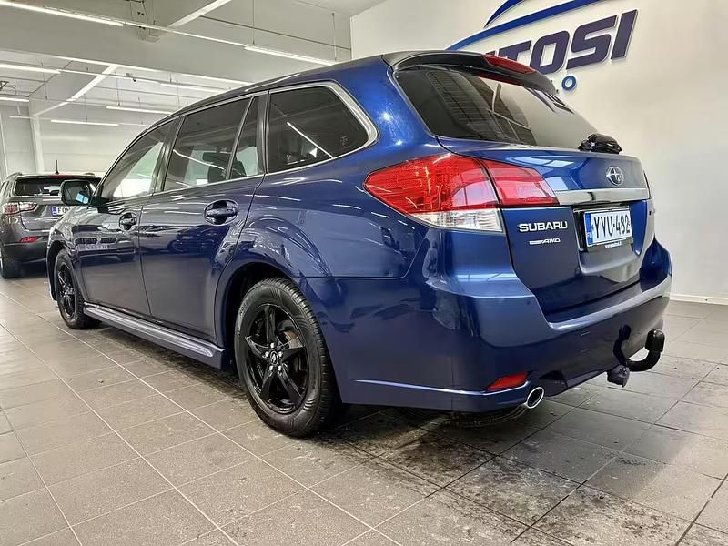 Käytetty Subaru Legacy 167 HP (122 kW) 2010 Sininen Farmari