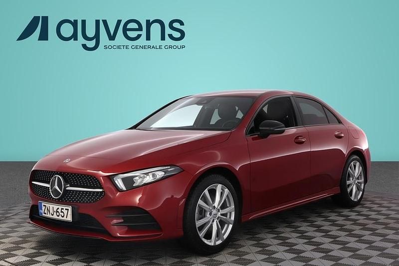 Käytetty Mercedes A250 Business 160 HP (117 kW) 2022 Punainen Sedan