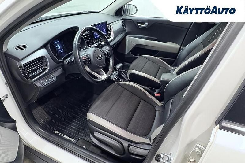 Käytetty Kia Stonic EX 101 HP (74 kW) 2021 Val Katumaasturi