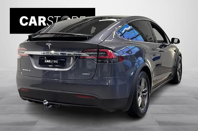 Käytetty Tesla Model X 2019 Katumaasturi