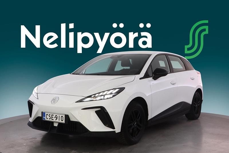 Käytetty MG MG4 EV 125 kW (170 HP) 2022 Valkoinen Viistoperä