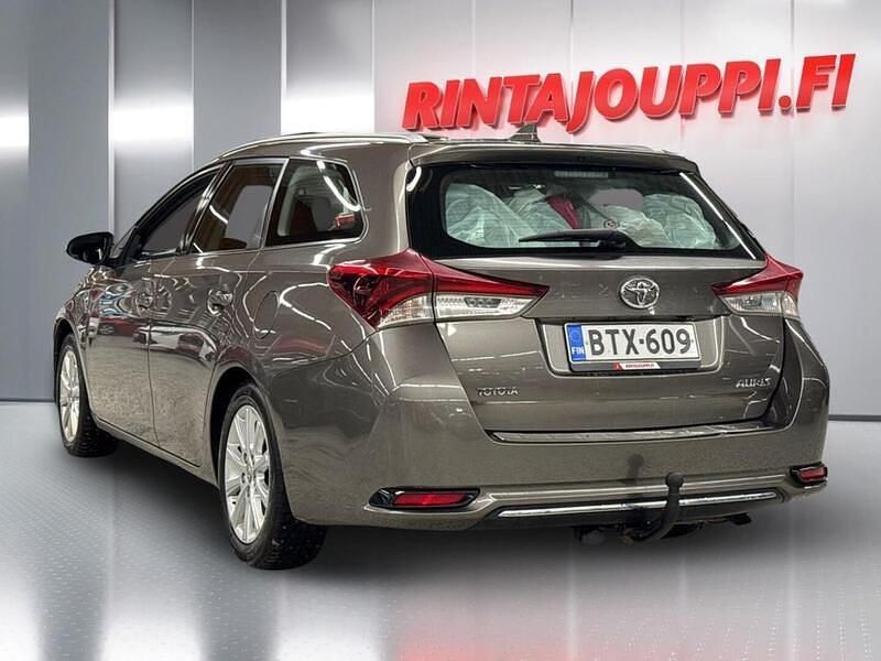 Käytetty Toyota Auris Touring Sports Active 116 HP (85 kW) 2016 Harmaa Farmari