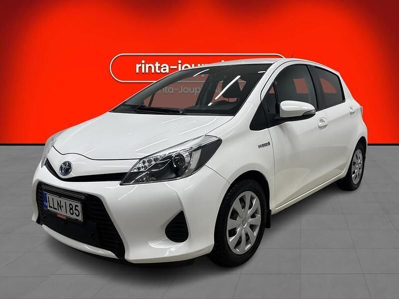 Valkoinen Käytetty 2013 Toyota Yaris Hybrid Sol Viistoperä | 8 980 € - Kuva 1/3