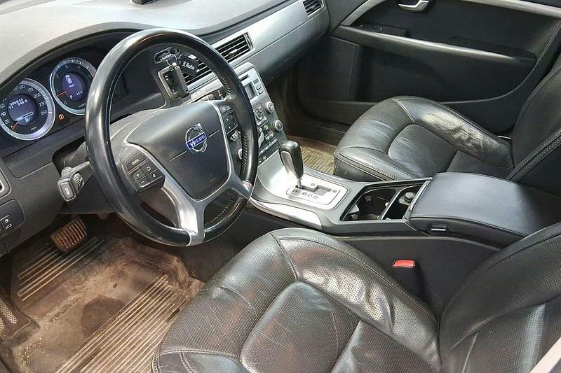 Käytetty Volvo XC70 Business Edition 202 HP (148 kW) 2011 Valkoinen Farmari