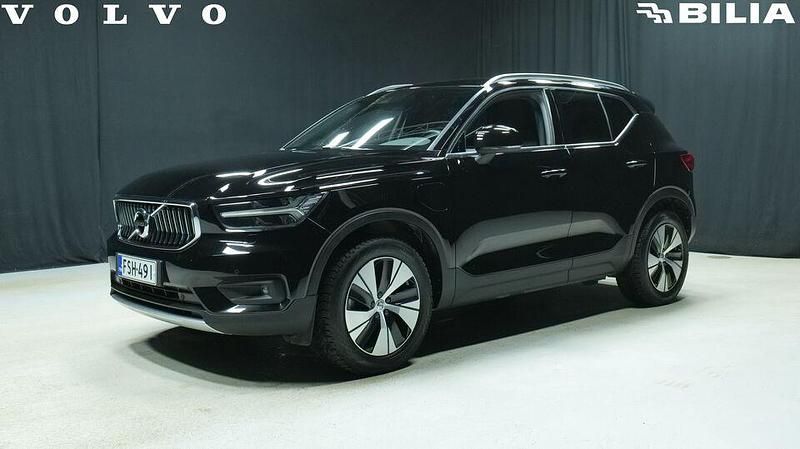Käytetty 2021 Volvo XC40 Inscription Katumaasturi | 29 500 € (Perustarjous) - Kuva 1/3