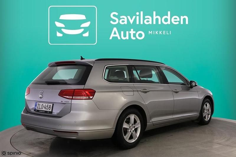 Käytetty VW Passat Comfortline 120 HP (88 kW) 2017 Harmaa Farmari