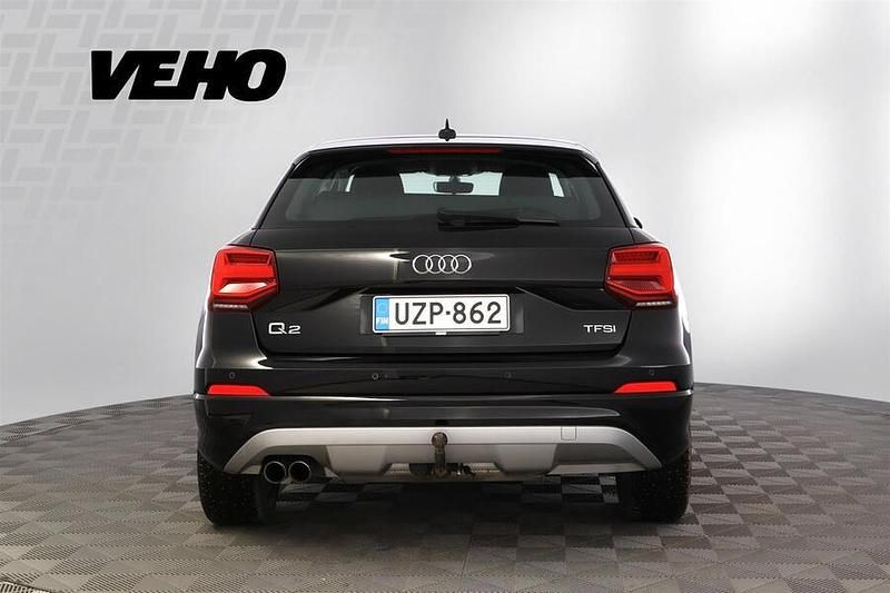 Käytetty Audi Q2 Business 150 HP (110 kW) 2017 Musta Katumaasturi