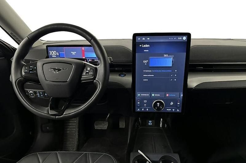 Käytetty Ford Mustang Mach-E 216 kW (294 HP) 2021 Katumaasturi