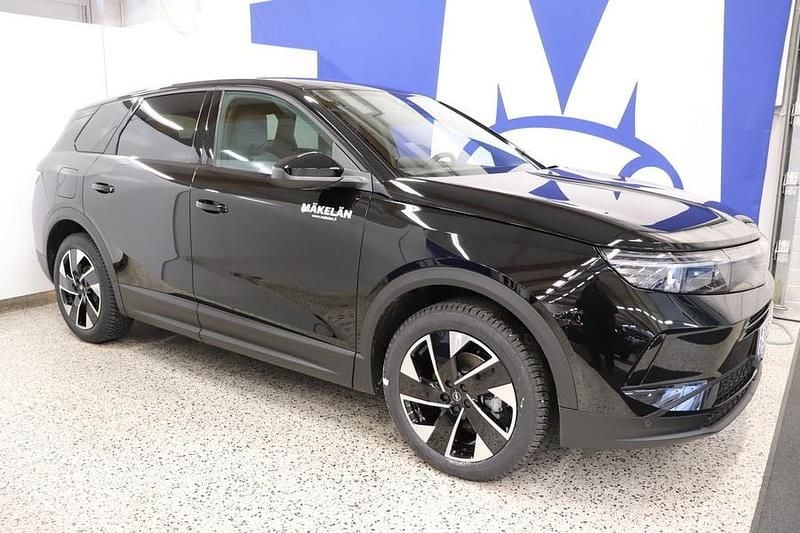 Käytetty Opel Grandland X 146 HP (107 kW) 2025 Musta Katumaasturi