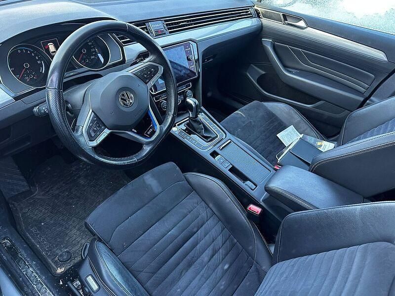 Käytetty VW Passat GTE 218 HP (160 kW) 2020 Hopea Farmari
