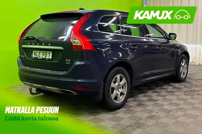 Käytetty Volvo XC60 Momentum 215 HP (158 kW) 2014 Sininen Katumaasturi