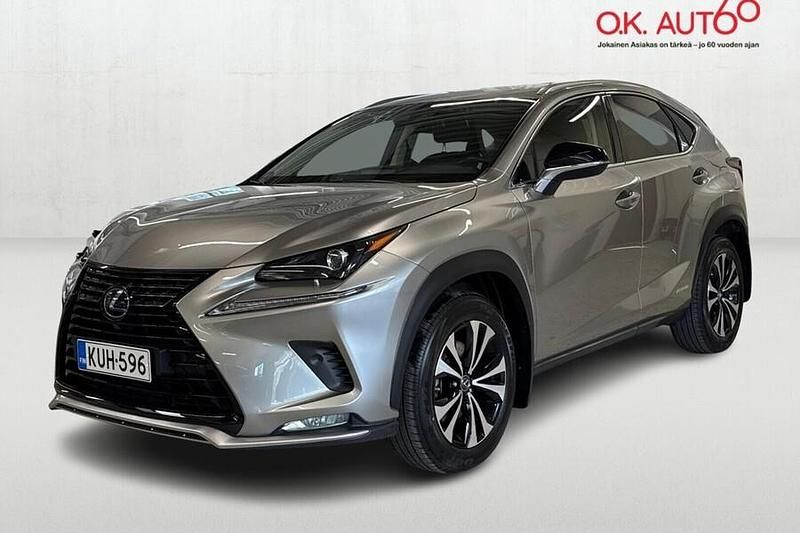 Hopea Käytetty 2021 Lexus NX300h Katumaasturi | 35 990 € (Hieman kallis) - Kuva 1/4