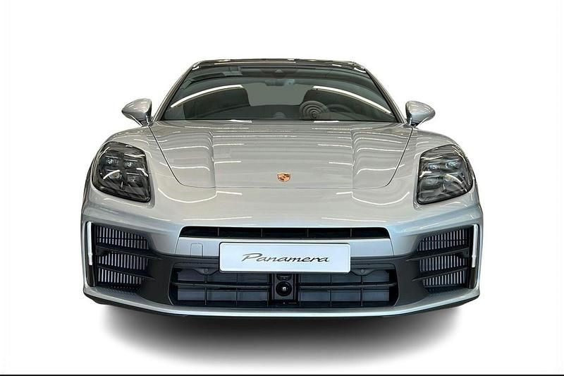 Käytetty Porsche Panamera 4 628 HP (461 kW) 2024 Met. harmaa Sedan