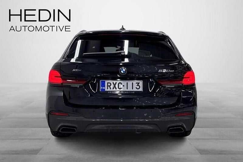 Käytetty BMW 530e M Sport 292 HP (214 kW) 2021 Musta Farmari