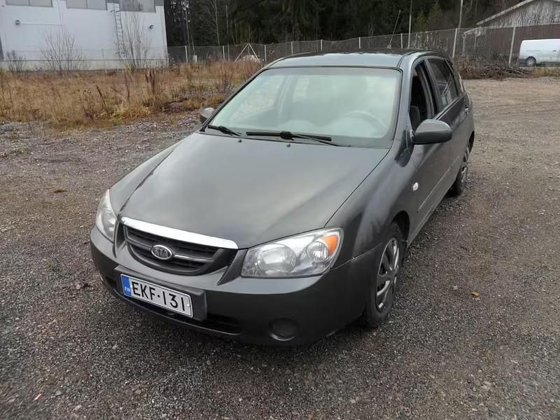 Käytetty 2006 Kia Cerato LX | 2 400 € - Kuva 1/4