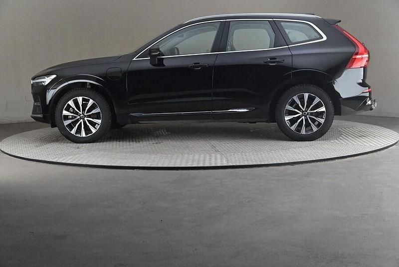 Käytetty Volvo XC60 Plus 350 HP (257 kW) 2023 Katumaasturi