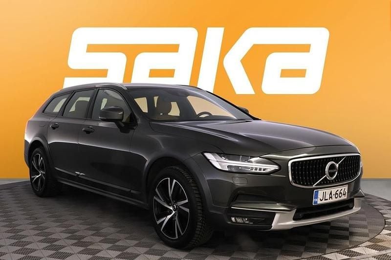 Käytetty Volvo V90 CC Business Edition 190 HP (139 kW) 2019 Farmari