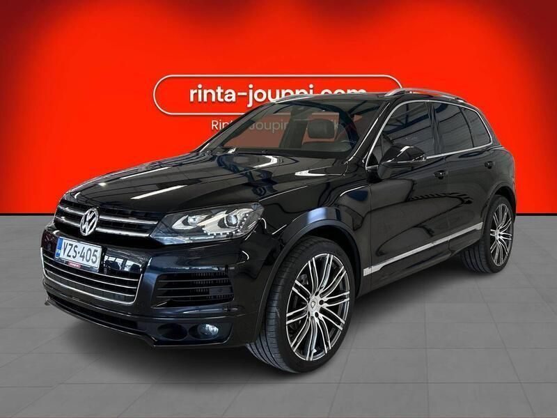 Musta Käytetty 2014 VW Touareg Katumaasturi | 26 890 € (Perustarjous) - Kuva 1/4