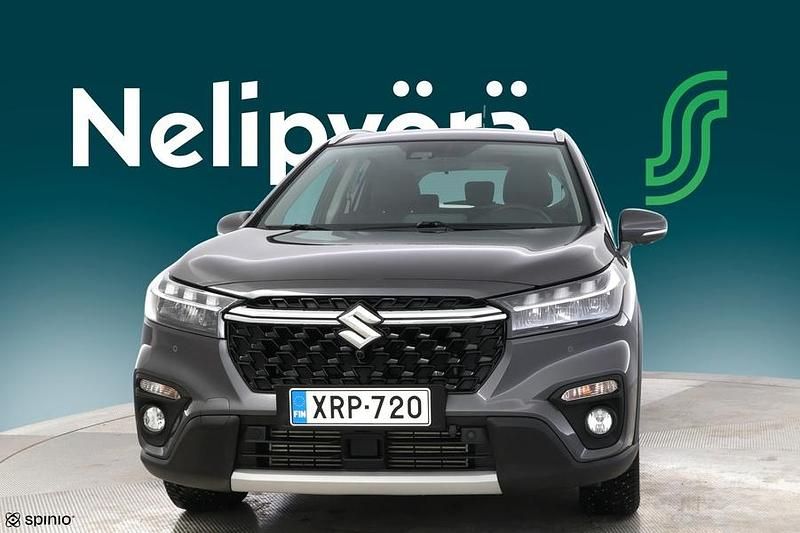 Käytetty Suzuki SX4 S-Cross GLX 129 HP (94 kW) 2023 Katumaasturi