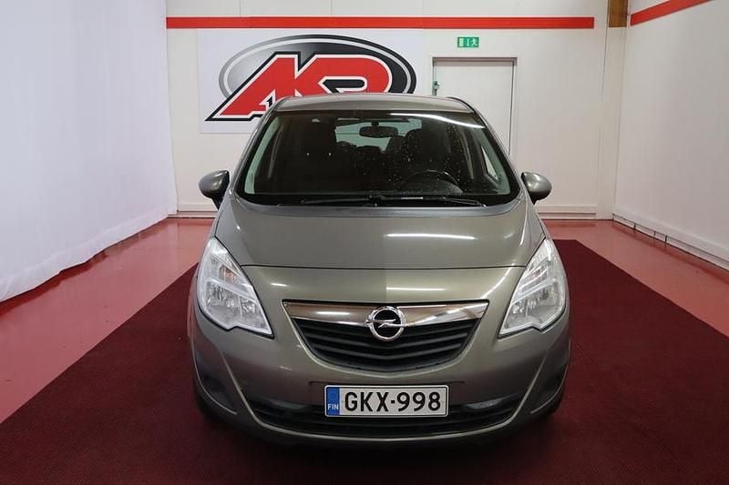 Käytetty Opel Meriva Enjoy 120 HP (88 kW) 2013 Tila-auto