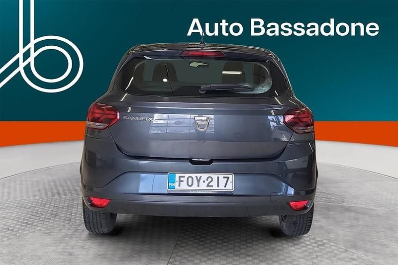Käytetty Dacia Sandero Essentiel 91 HP (66 kW) 2022 Viistoperä