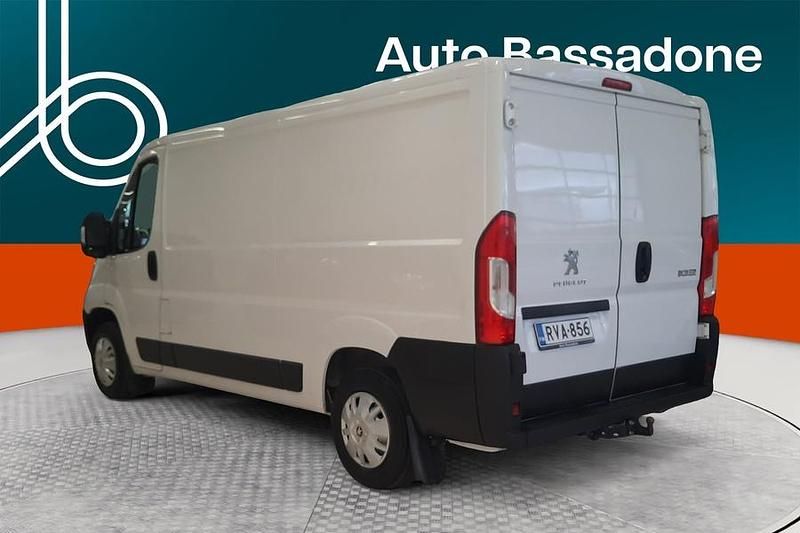 Käytetty Peugeot Boxer S 120 HP (88 kW) 2023 Van