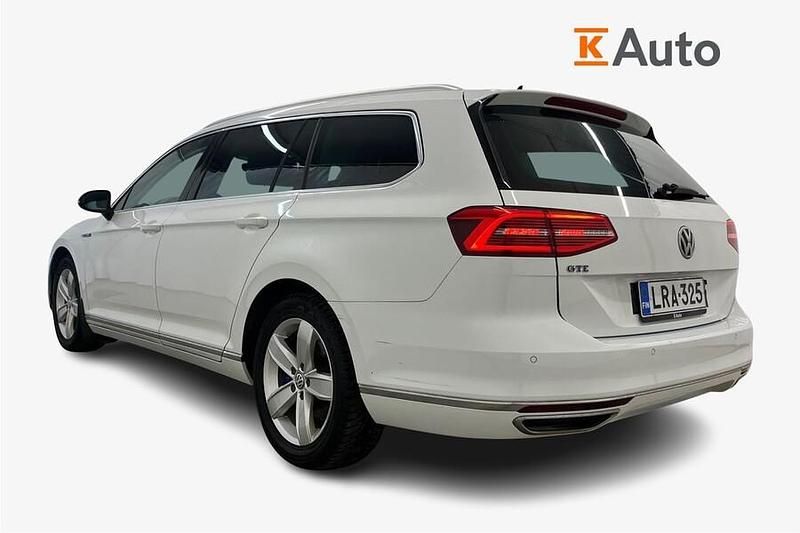 Käytetty VW Passat GTE 218 HP (160 kW) 2016 Valkoinen Farmari