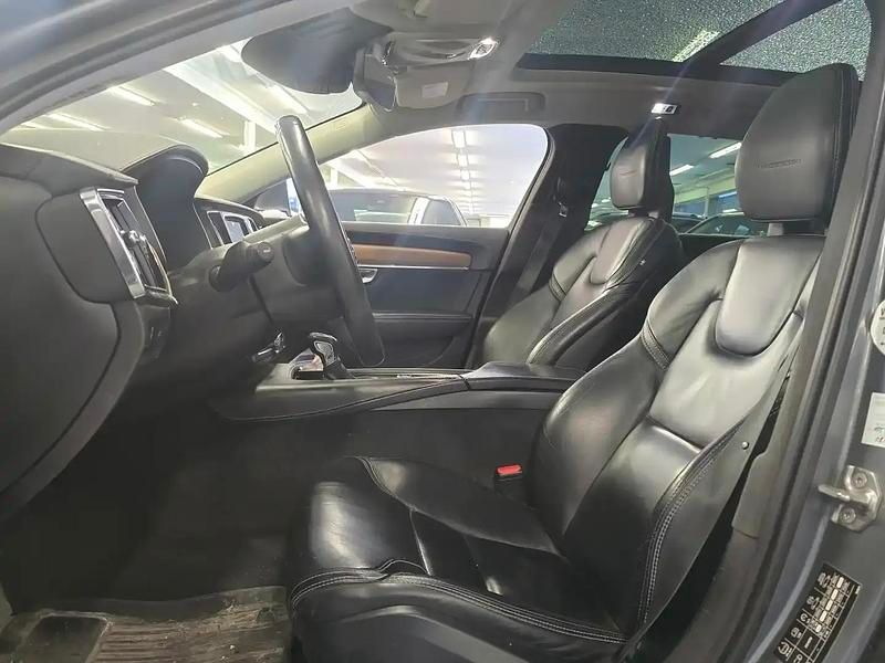 Käytetty Volvo V90 Inscription 200 HP (147 kW) 2018 Hopea / harmaa Farmari