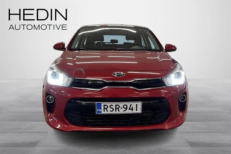 Käytetty Kia Rio EX 99 HP (72 kW) 2017 Punainen Viistoperä