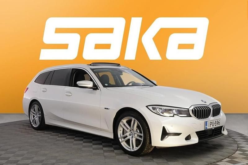 Käytetty BMW 330e Comfort Edition 292 HP (214 kW) 2022 Farmari