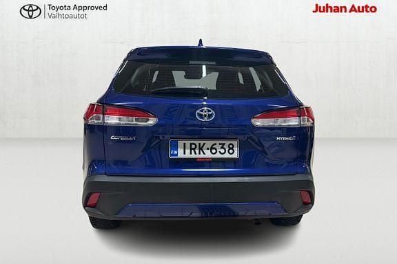 Käytetty Toyota Corolla Cross Active 140 HP (102 kW) 2023 Sininen Katumaasturi