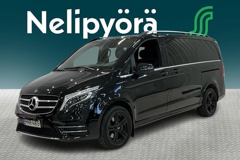 Musta Käytetty 2018 Mercedes V250 Tila-auto | 65 800 € (Kallis) - Kuva 1/3