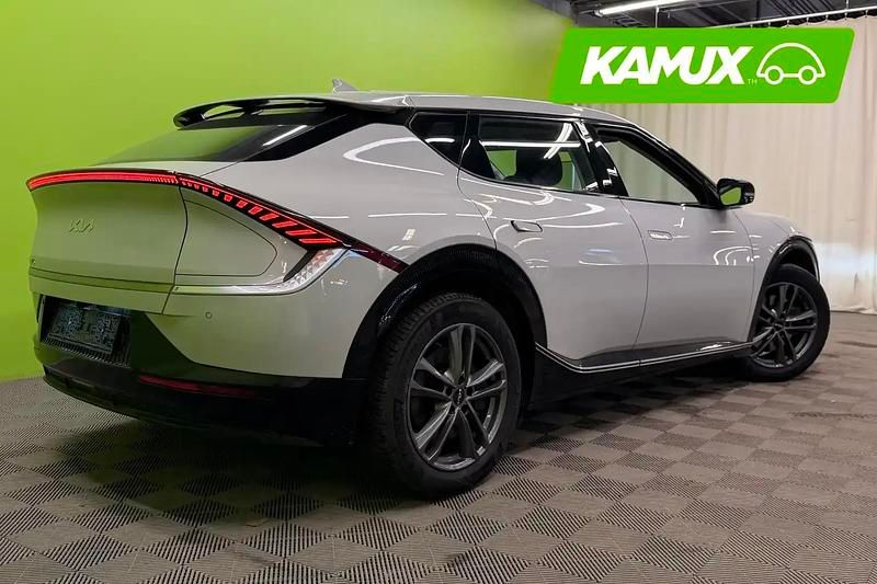 Käytetty Kia EV6 167 kW (228 HP) 2022 Hopea / harmaa Katumaasturi
