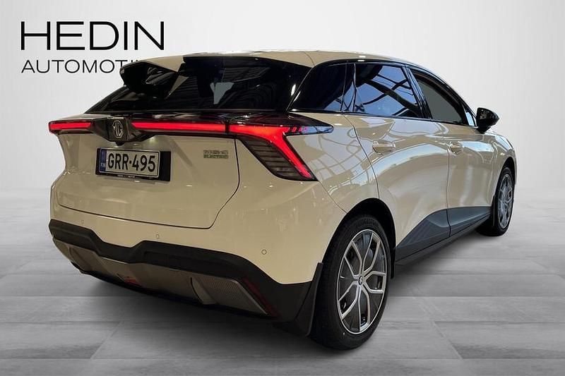 Uusi MG MG4 EV Luxury 150 kW (204 HP) 2025 Valkoinen Viistoperä
