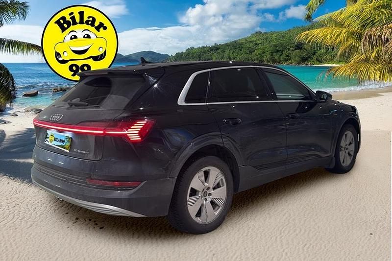 Käytetty Audi e-tron 230 kW (313 HP) 2022 Katumaasturi