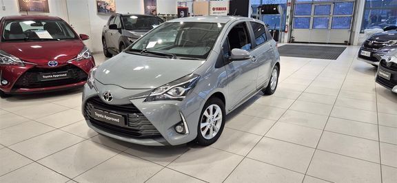 Harmaa Käytetty 2020 Toyota Yaris Multidrive S Viistoperä | 15 900 € (Perustarjous) - Kuva 1/4