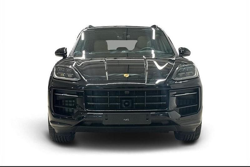 Uusi Porsche Cayenne 471 HP (346 kW) 2025 Musta Katumaasturi