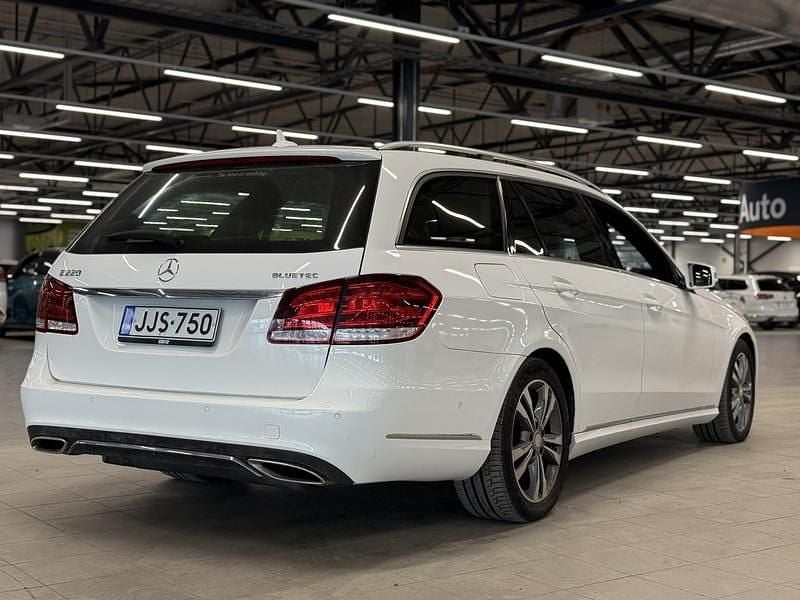 Käytetty Mercedes E220 Business 170 HP (125 kW) 2015 Farmari