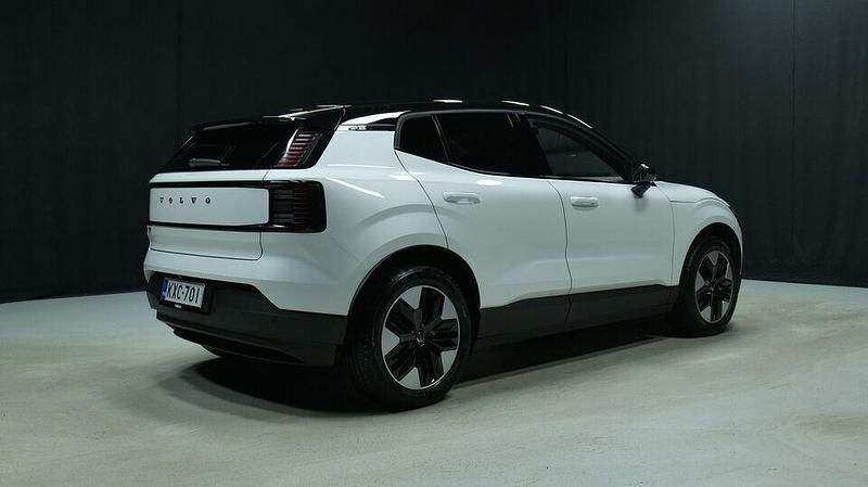 Uusi Volvo EX30 Plus 200 kW (272 HP) 2025 Katumaasturi