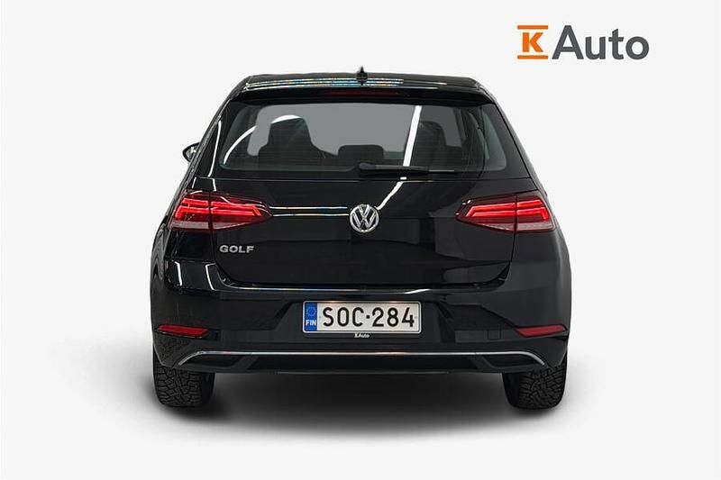 Käytetty VW Golf VII Comfortline 110 HP (80 kW) 2018 Musta Viistoperä