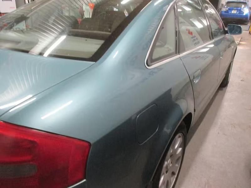 Käytetty Audi A6 262 HP (192 kW) 2000 Sininen Sedan