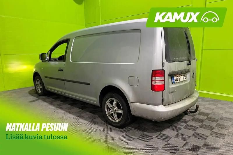 Käytetty VW Caddy Maxi 102 HP (75 kW) 2011 Hopea / harmaa Tila-auto