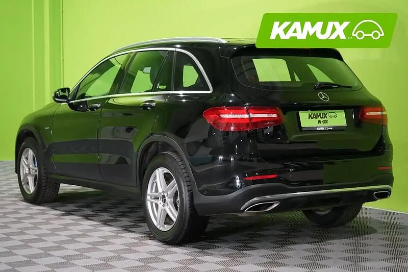 Käytetty Mercedes GLC350 Business 211 HP (155 kW) 2017 Musta Katumaasturi