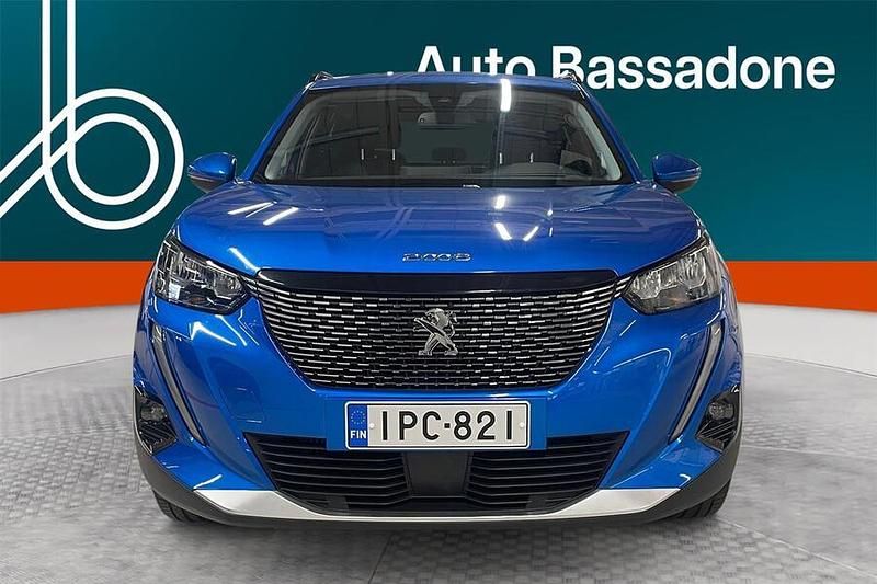 Käytetty Peugeot 2008 Allure 131 HP (96 kW) 2021 Katumaasturi