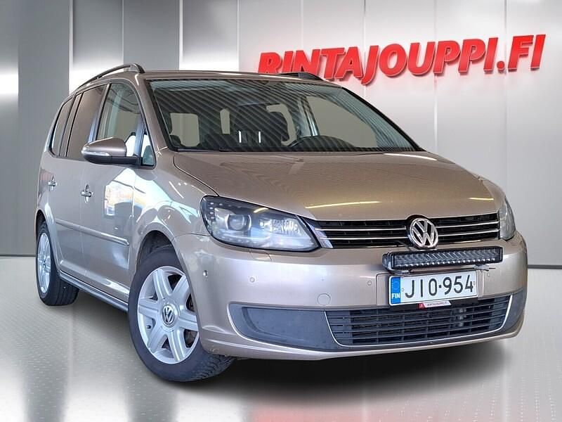 Käytetty 2011 VW Touran Comfortline Tila-auto | 5 000 € (Perustarjous) - Kuva 1/3