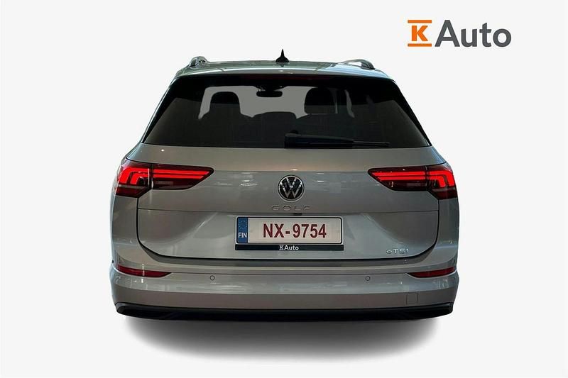 Uusi VW Golf VIII Comfortline 114 HP (83 kW) 2026 Harmaa Farmari