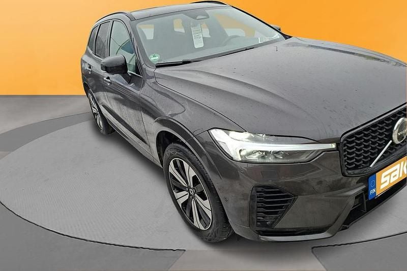 Käytetty Volvo XC60 Performance 456 HP (335 kW) 2023 Katumaasturi