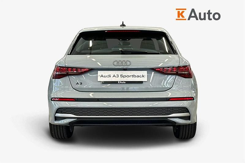 Uusi Audi A3 Sportback Premium 148 HP (108 kW) 2026 Met. harmaa Viistoperä