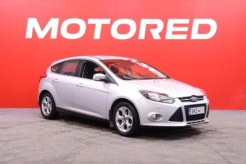 Käytetty Ford Focus Titanium 125 HP (91 kW) 2012 Viistoperä