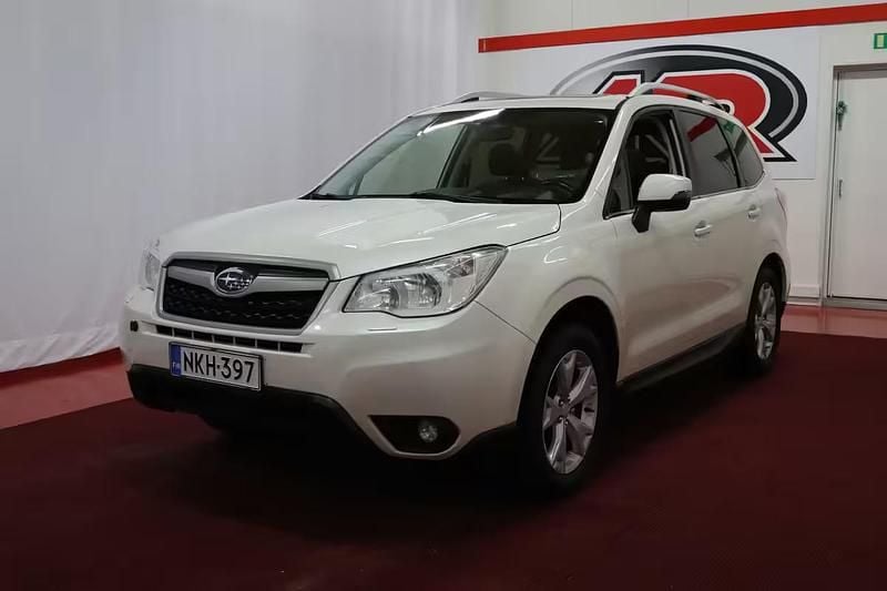 Käytetty Subaru Forester 150 HP (110 kW) 2014 Katumaasturi